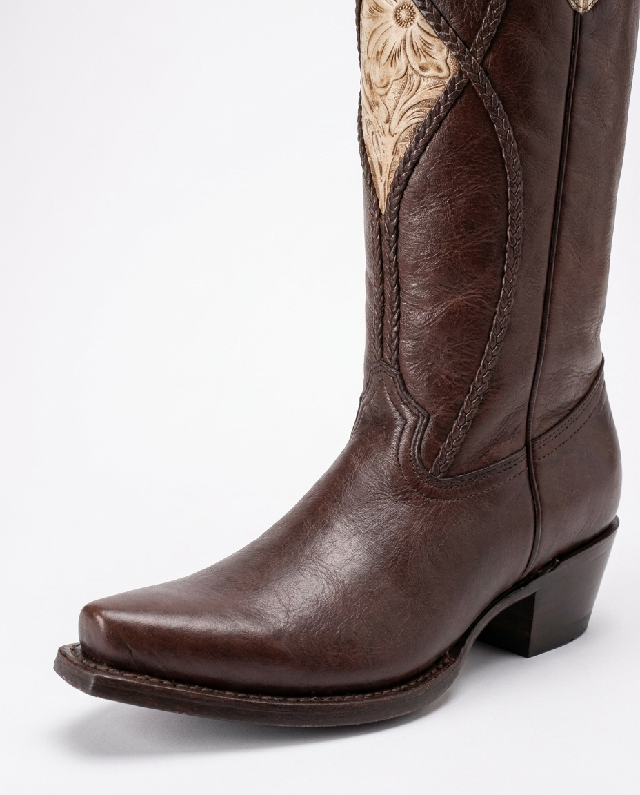 The Outlaw Woman boot - vamp and tooling detail